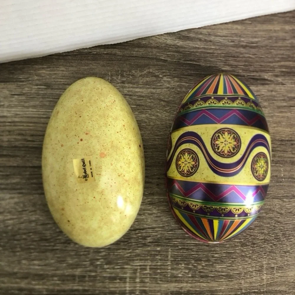 Vtg Colourful Decorative Fillable Metal Egg